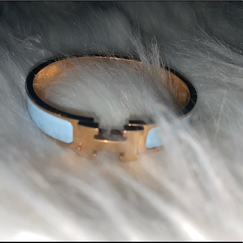 Hermes Clic H Bracelet - Picture 3 of 17